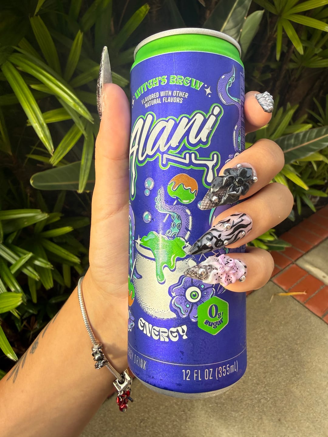 Customer photo review of Midnight Lily