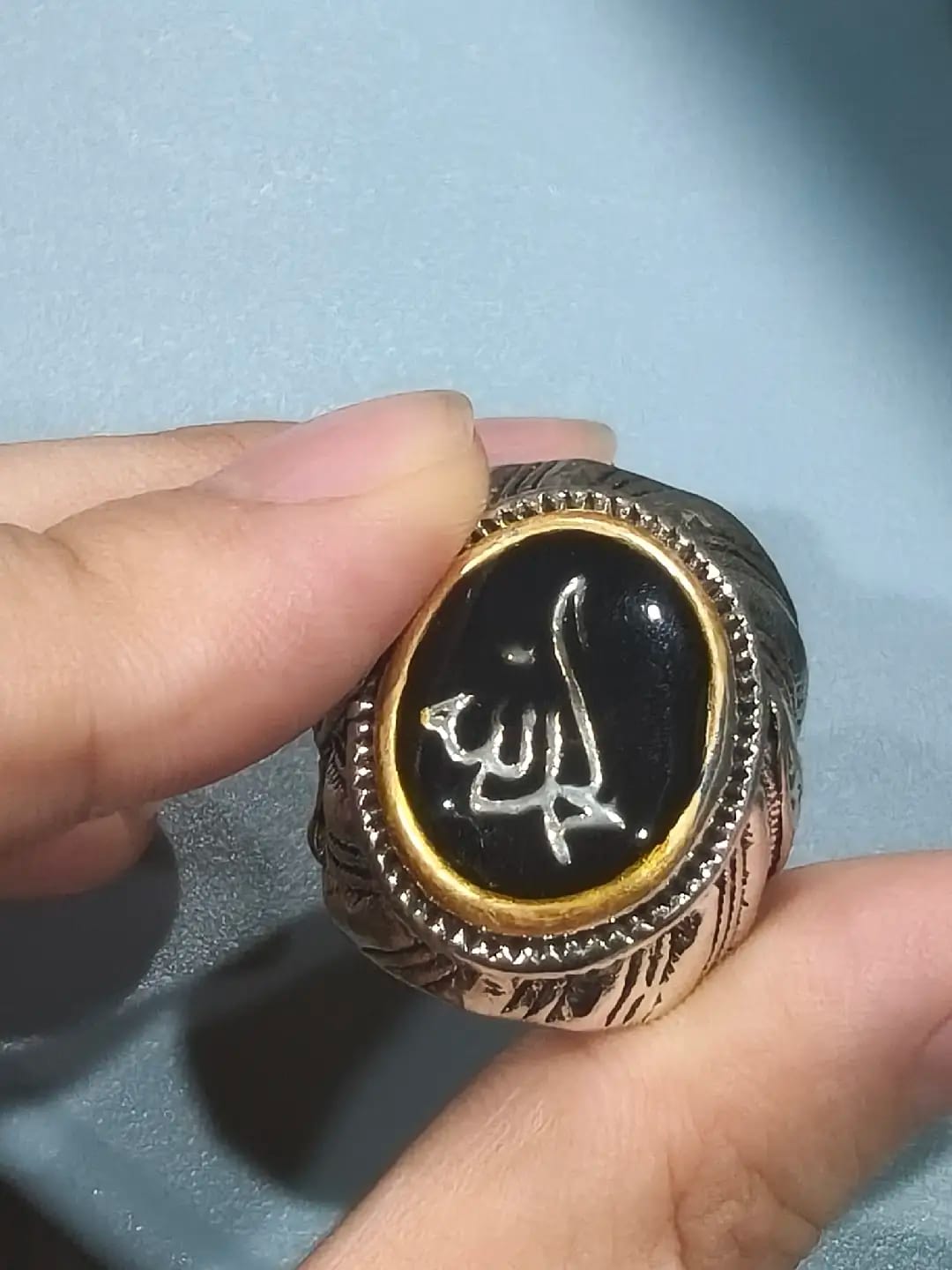 Customer photo review of HilalHaven Noble Trace Ornate Oval Signet Ring