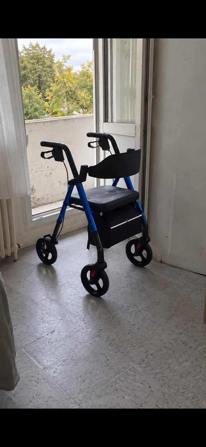 Customer photo review of Déambulateur Rollator Tout-Terrain