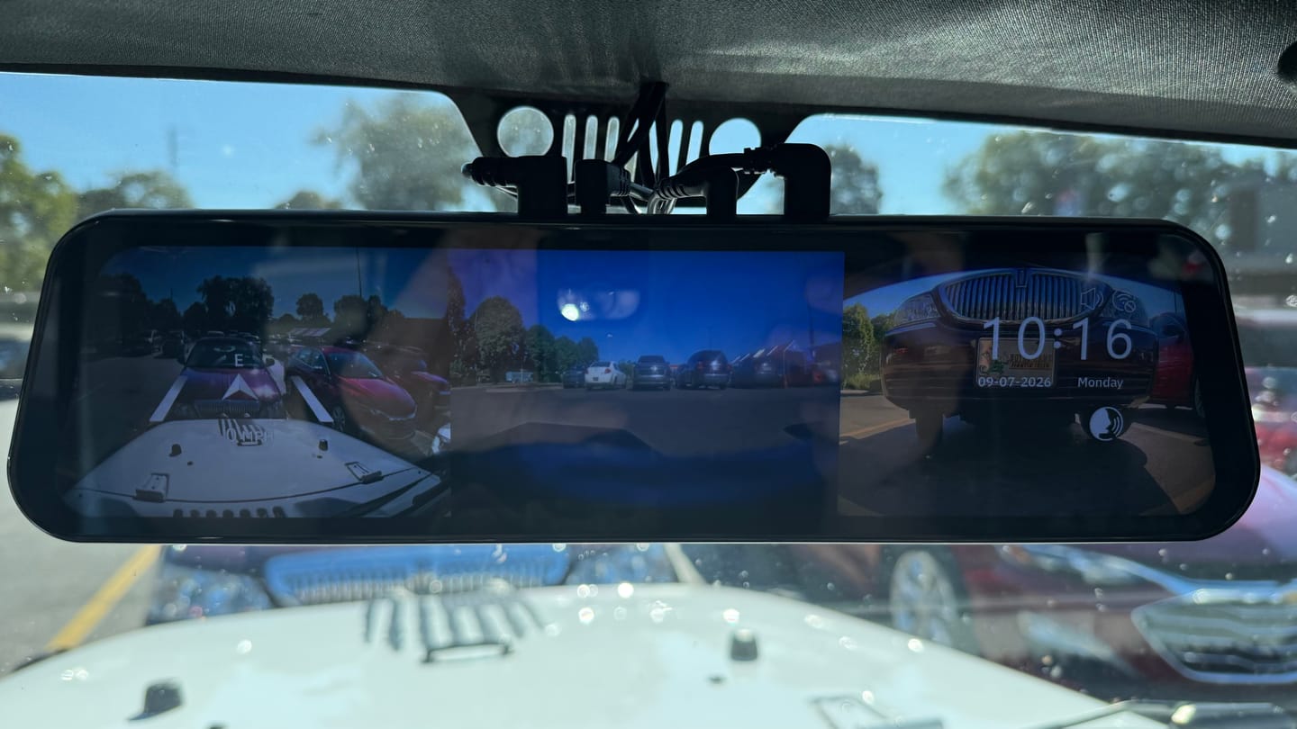 Customer photo review of WOLFBOX G900TriPro Bumper Version 3 Channel Rearview Mirror