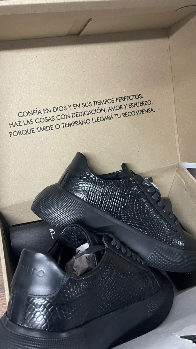 Customer photo review of CAIRO NEGRO