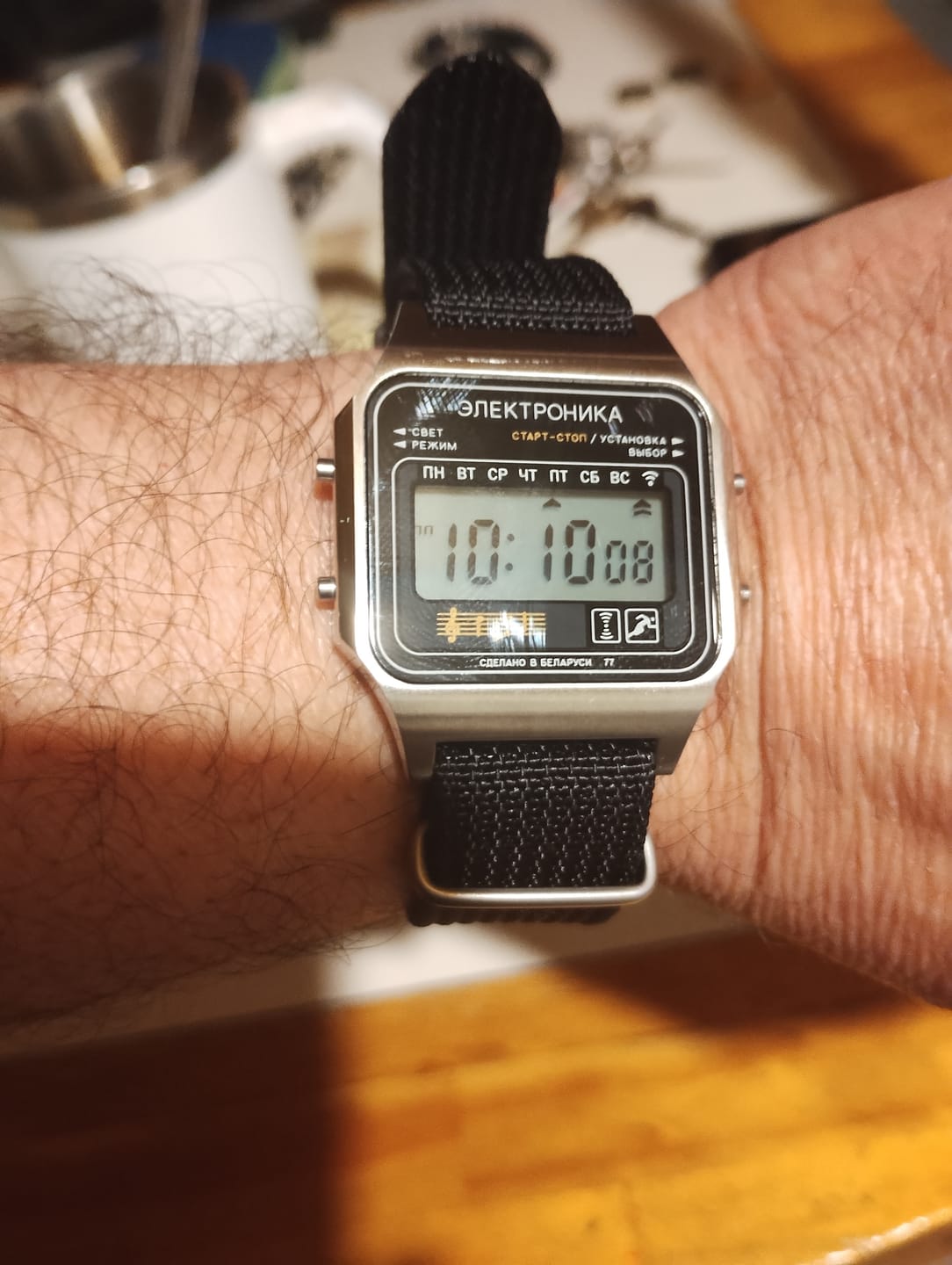 Customer photo review of Reloj Elektronika 77A/0500100 Acero correa Nato Made in Belarus