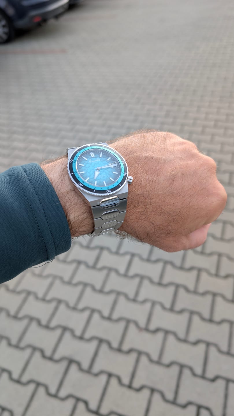 Customer photo review of Oceanic Blue