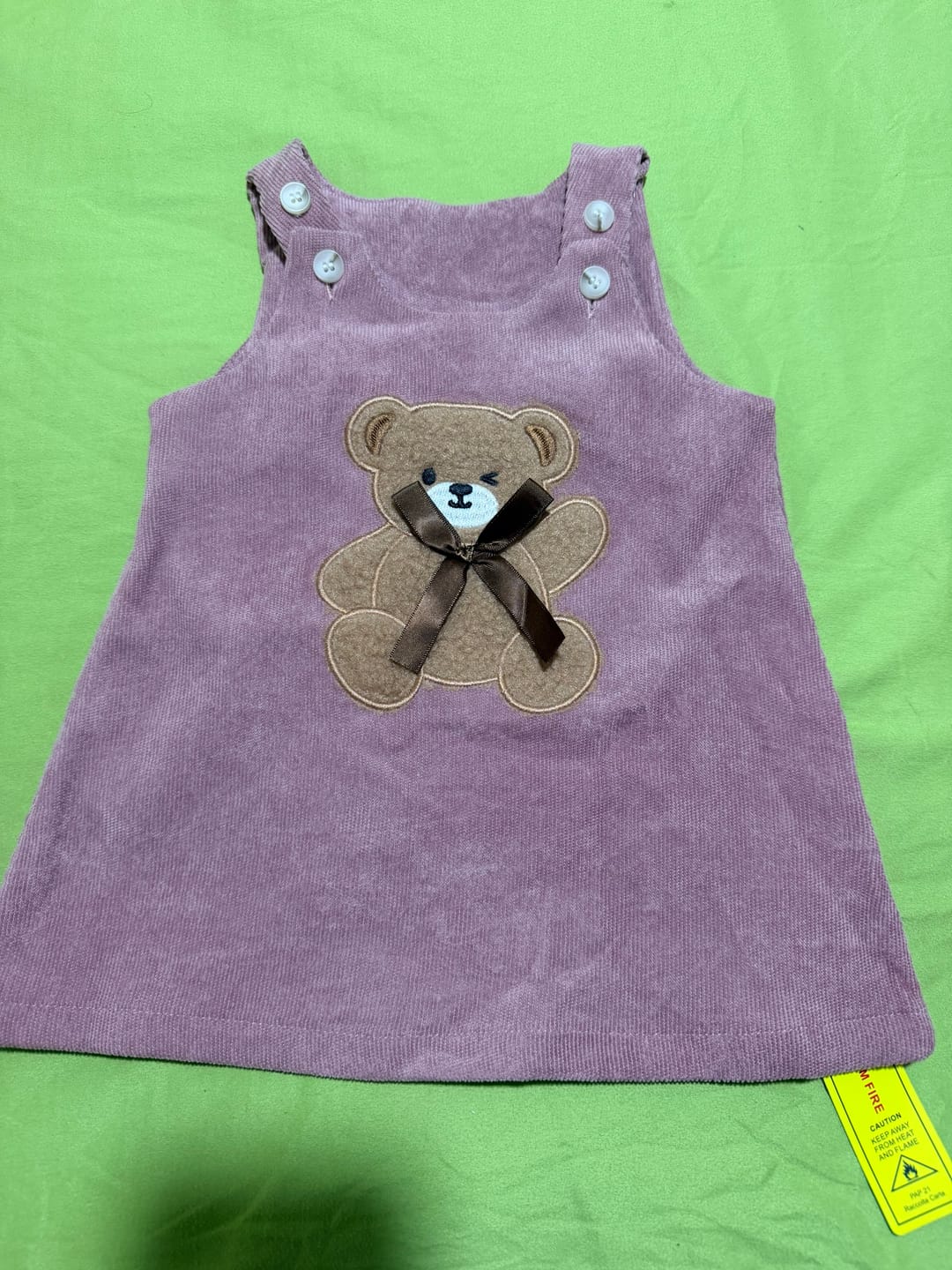 Customer photo review of Vestido Honey Bear 🤎