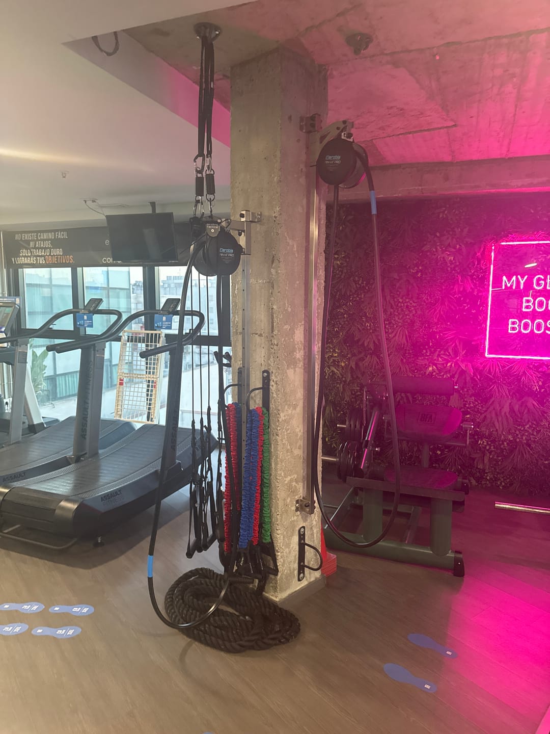 Customer photo review of aeroSling Tactical - Full-Black High-End Slingtrainer