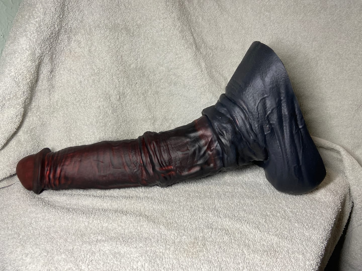 Customer photo review of Phantasos - XXL - Special Coloration - Soft Firmness - Attachment Hole