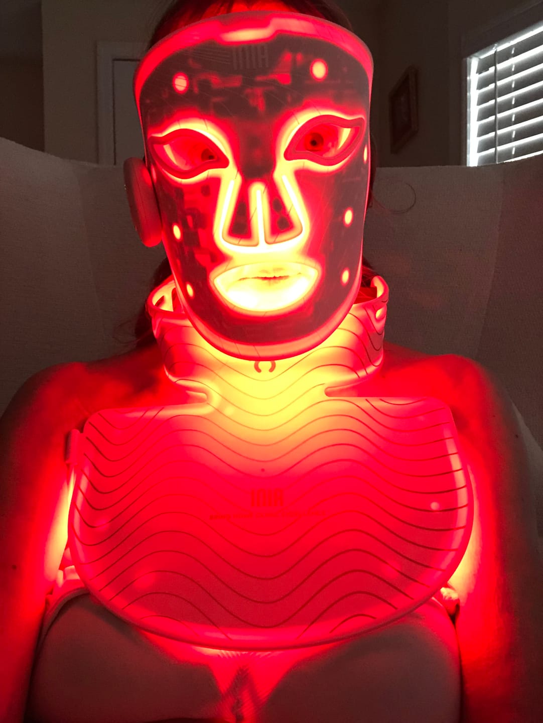 Customer photo review of INIA Red Light Therapy Set for Face, Neck, and Chest