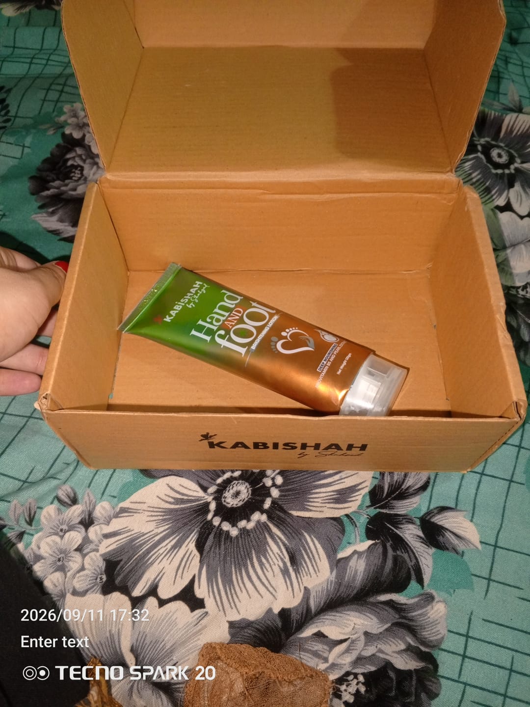 Customer photo review of Hand and foot Brightening Lotion
