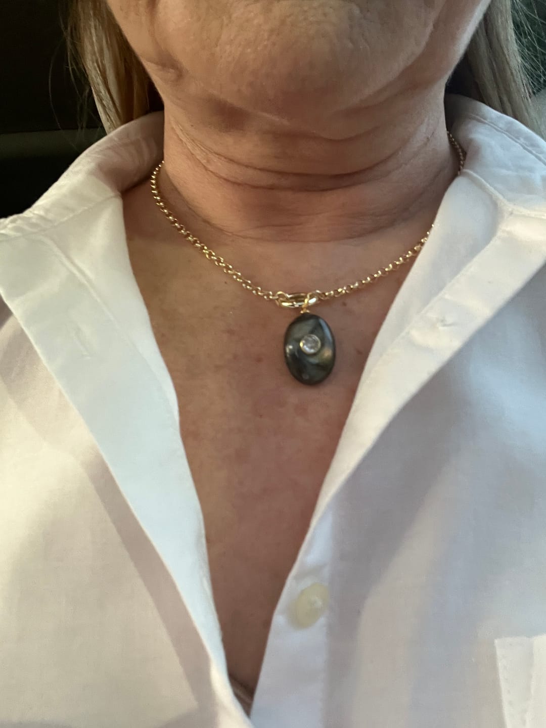 Customer photo review of Collar Cadena Dije Central Contorno Circulo