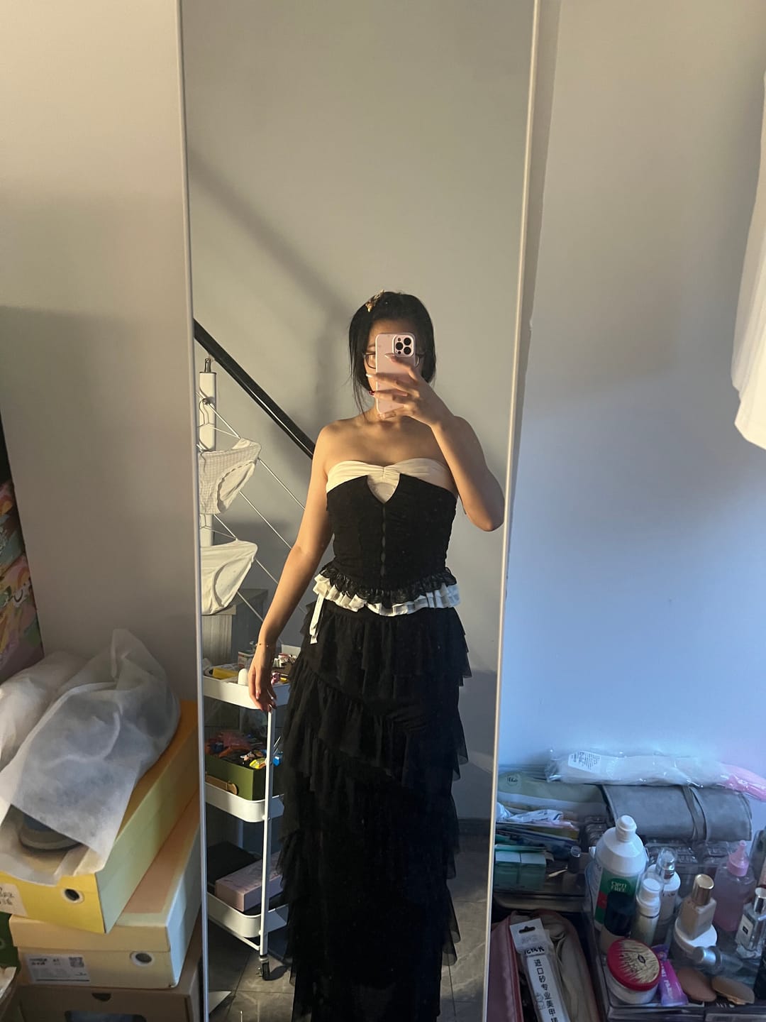 Customer photo review of Rase le sol Ruffled Panel Bustier Top
