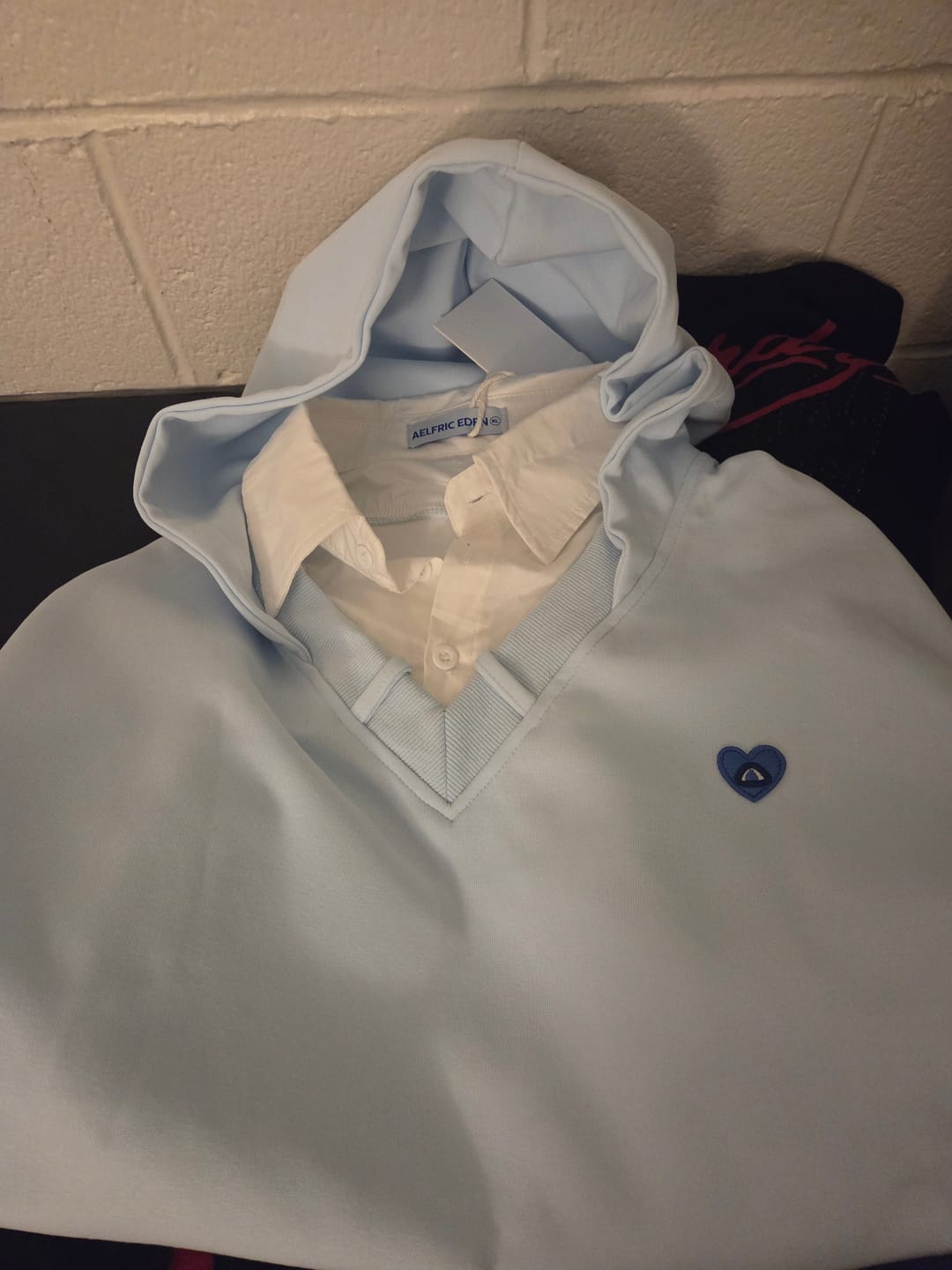 Customer photo review of Aelfric Eden Tie Layered Pullover Hoodie