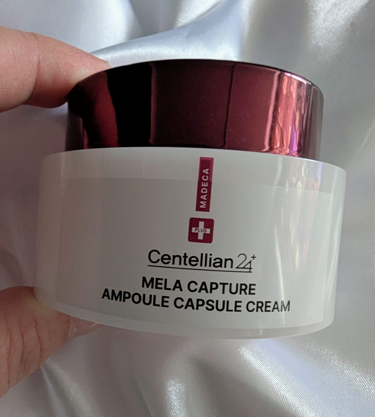 Customer photo review of Madeca Mela Capture Ampoule Capsule Cream 55ml