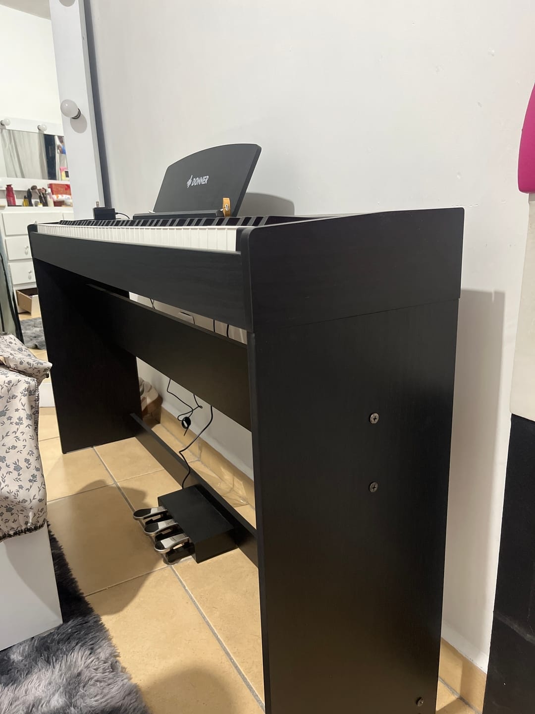 Customer photo review of Donner DDP-50 Beginner Weighted Digital Piano