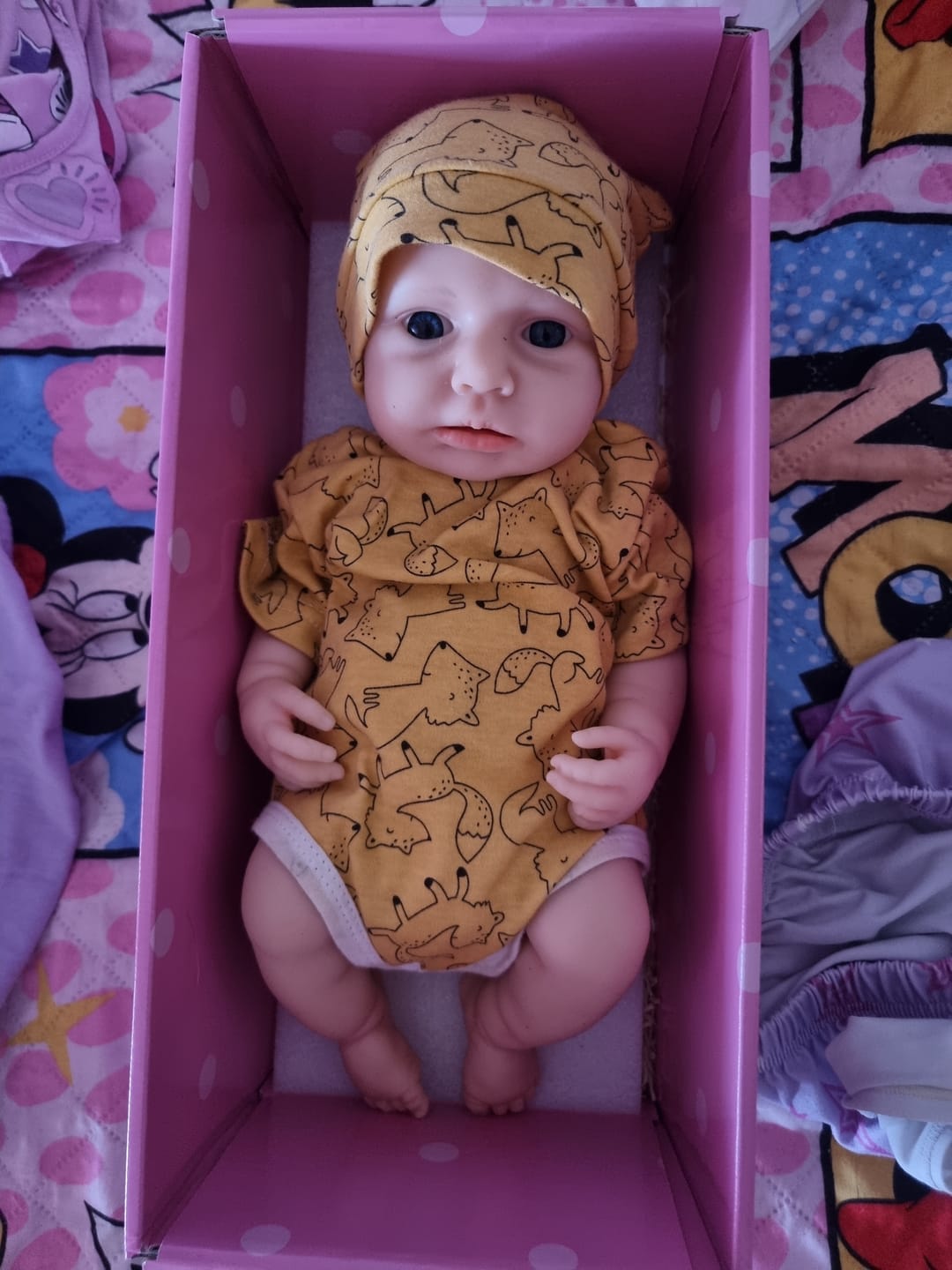Customer photo review of Bambola reborn maschio neonato occhi aperti 100% silicone 40cm / 2,5kg – JACK