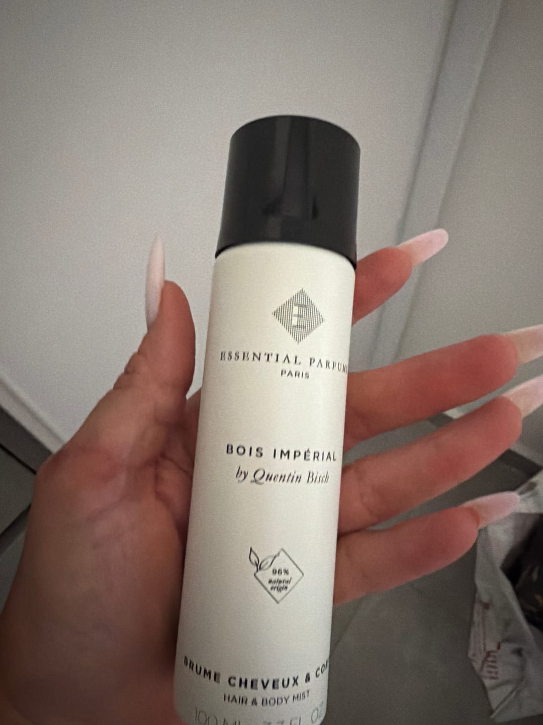 Customer photo review of Bois Impérial Hair & Body Mist 100ml – ספריי שיער וגוף מבושם מבית אסנשל פרפיום