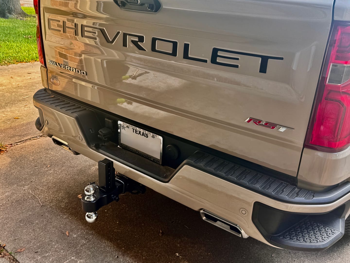 Customer photo review of BullBoulder Drop Hitch