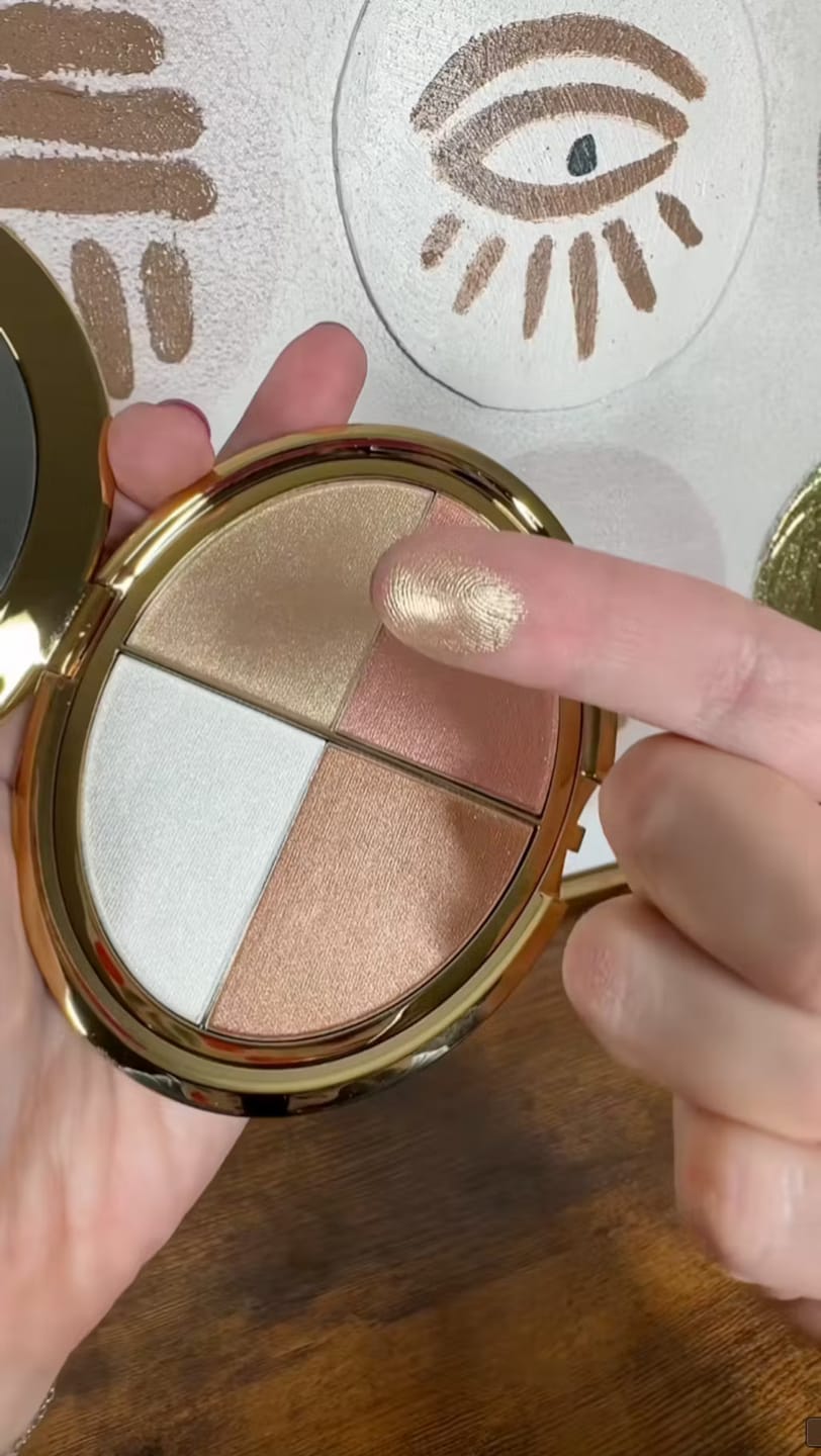 Customer photo review of Glow eye & cheek palette
