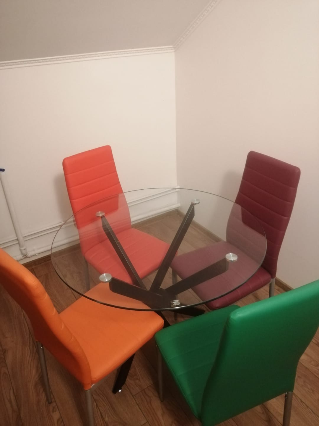 Customer photo review of Masa sticla transparenta AGIS, sticla/metal, 90x90x72 cm