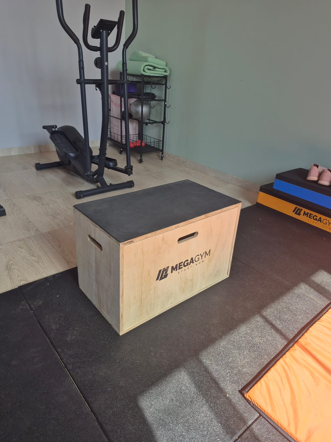 Customer photo review of Caixa De Salto Organizadora Fit Box 40cm X 65cm X 35cm