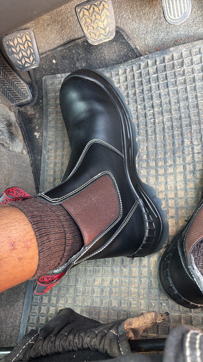 Customer photo review of Pioneer Safety Work Boots