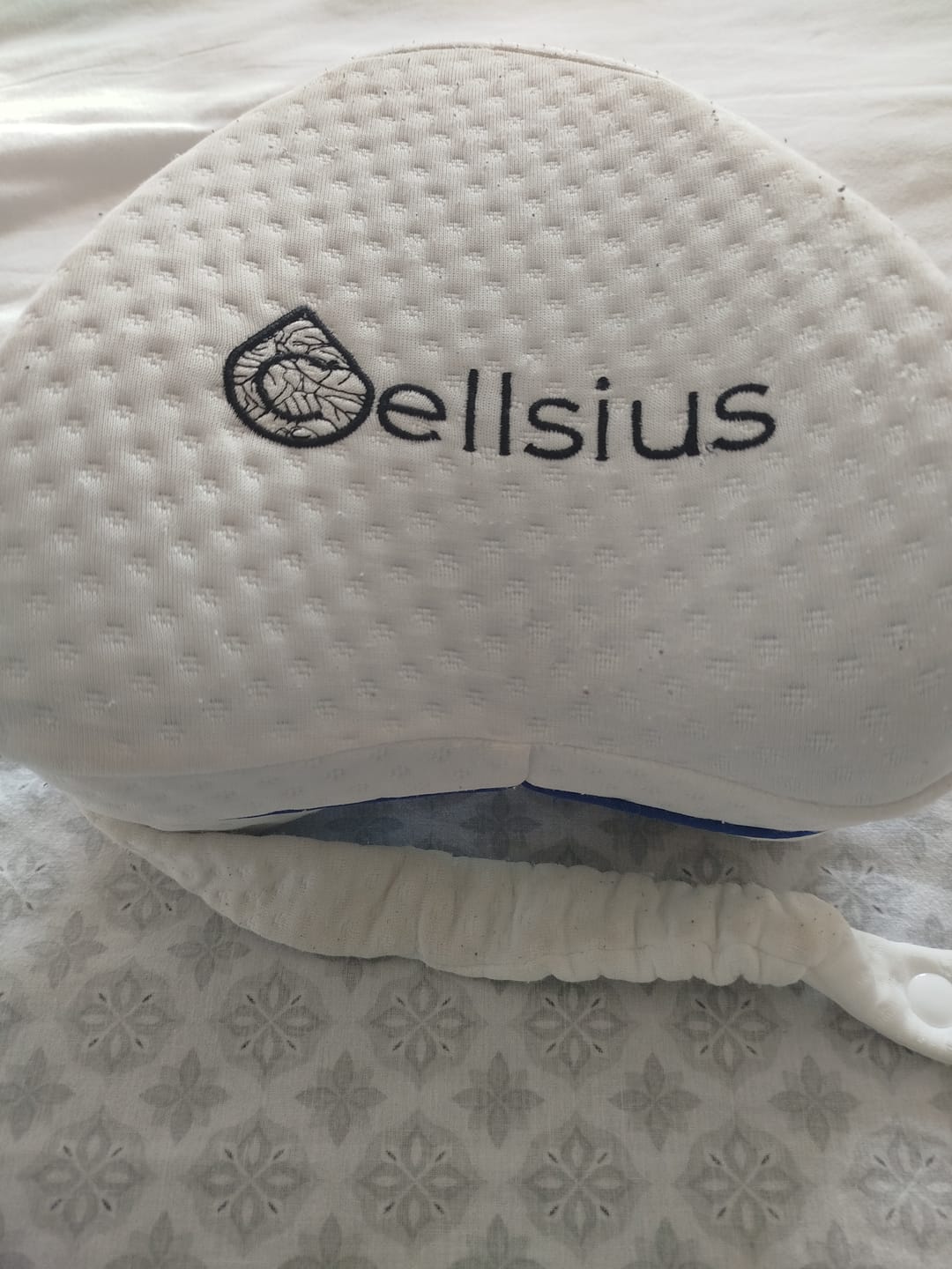 Customer photo review of Coussin Orthopédique Genoux Cellsius - Le secret d'un sommeil sans douleur
