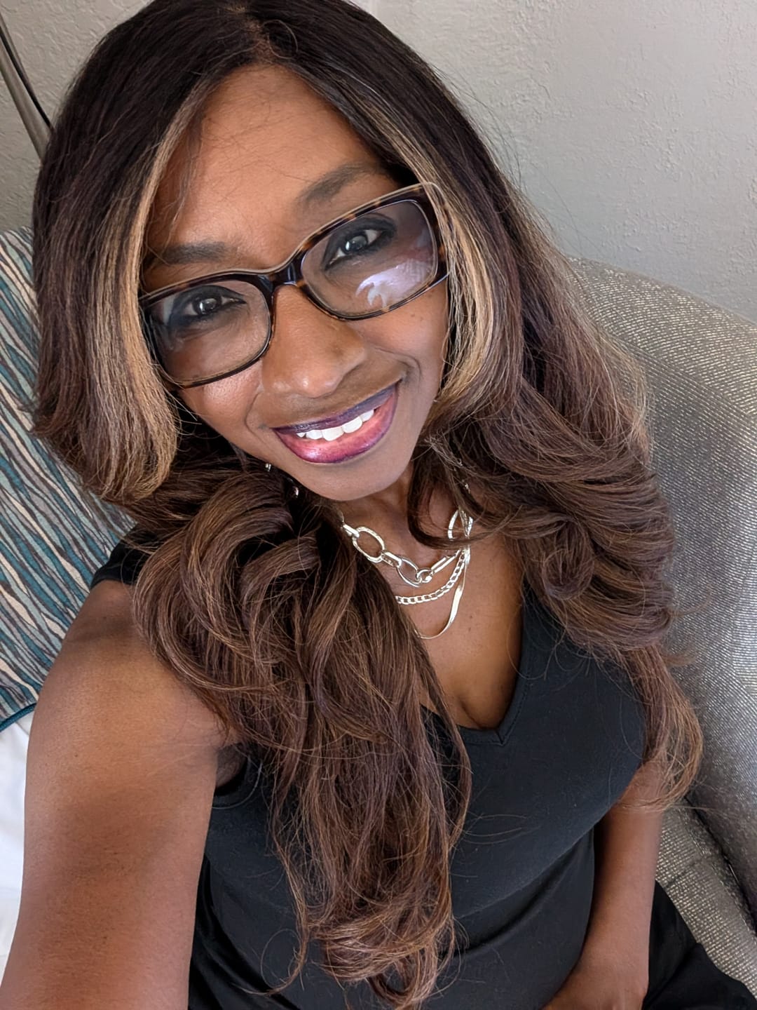 Customer photo review of Sensationnel Cloud 9 Glueless What Lace Swiss 13x6 HD Lace Front Wig - ZELENA