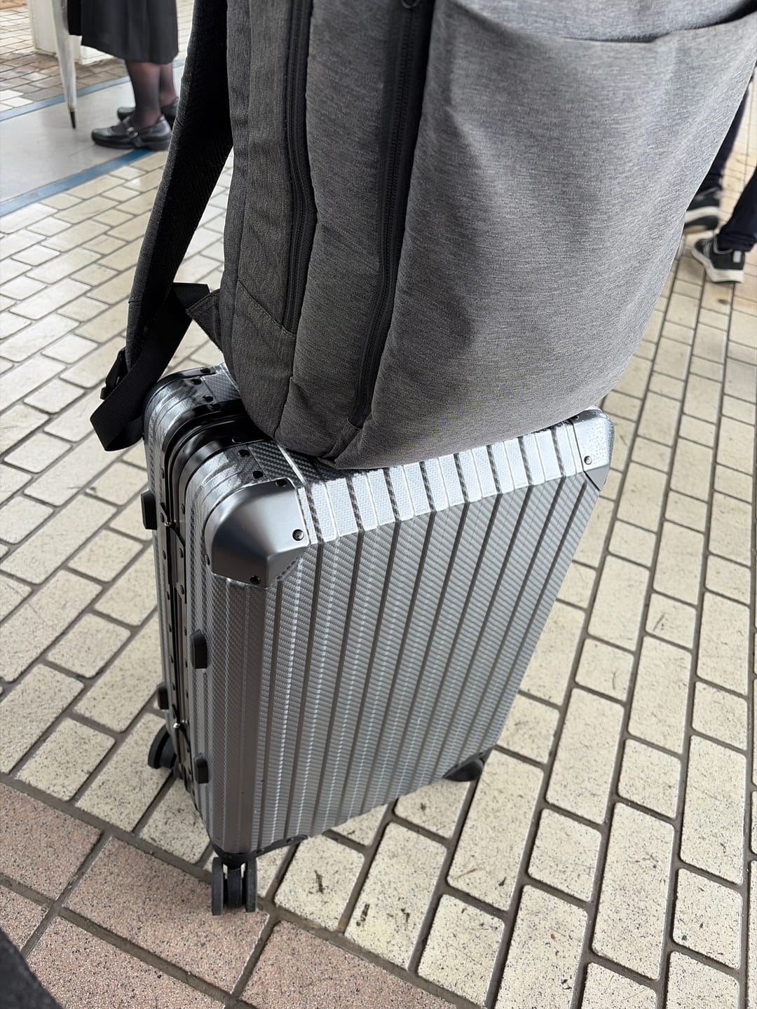 Customer photo review of TREVA Aluminum Suitcase Gunmetal