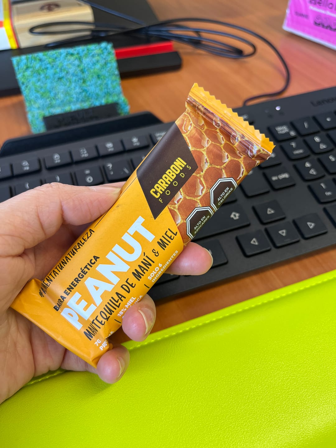 Customer photo review of PEANUT | Mantequilla de Maní + Miel Cruda Barra Energética 50 gr.