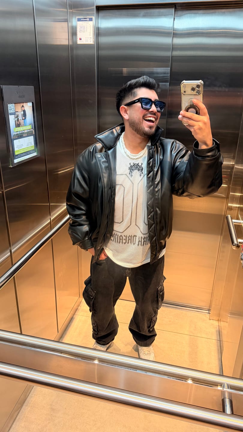 Customer photo review of NEW RETRO PREMIUM EDITION - BLUE GRADIENT