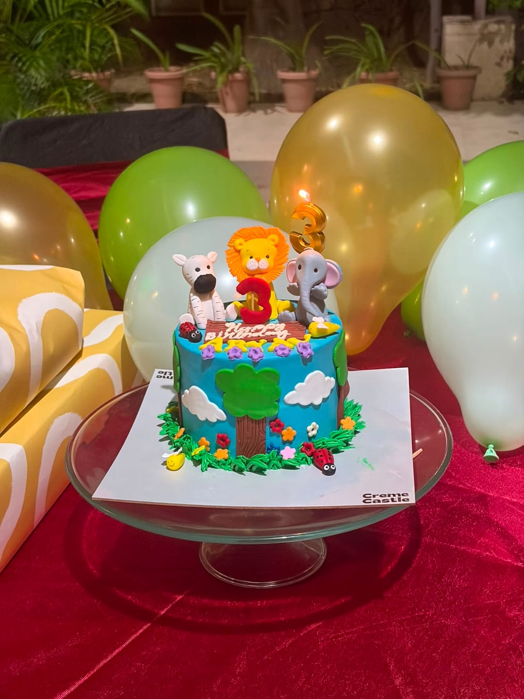 Customer photo review of Jungle Theme Cake for Kids