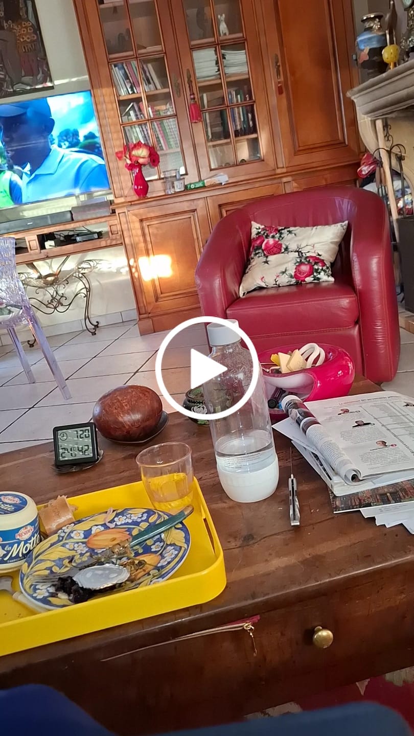 Customer video review of OSMIA │ Solution Anti-Odeurs au Kaki