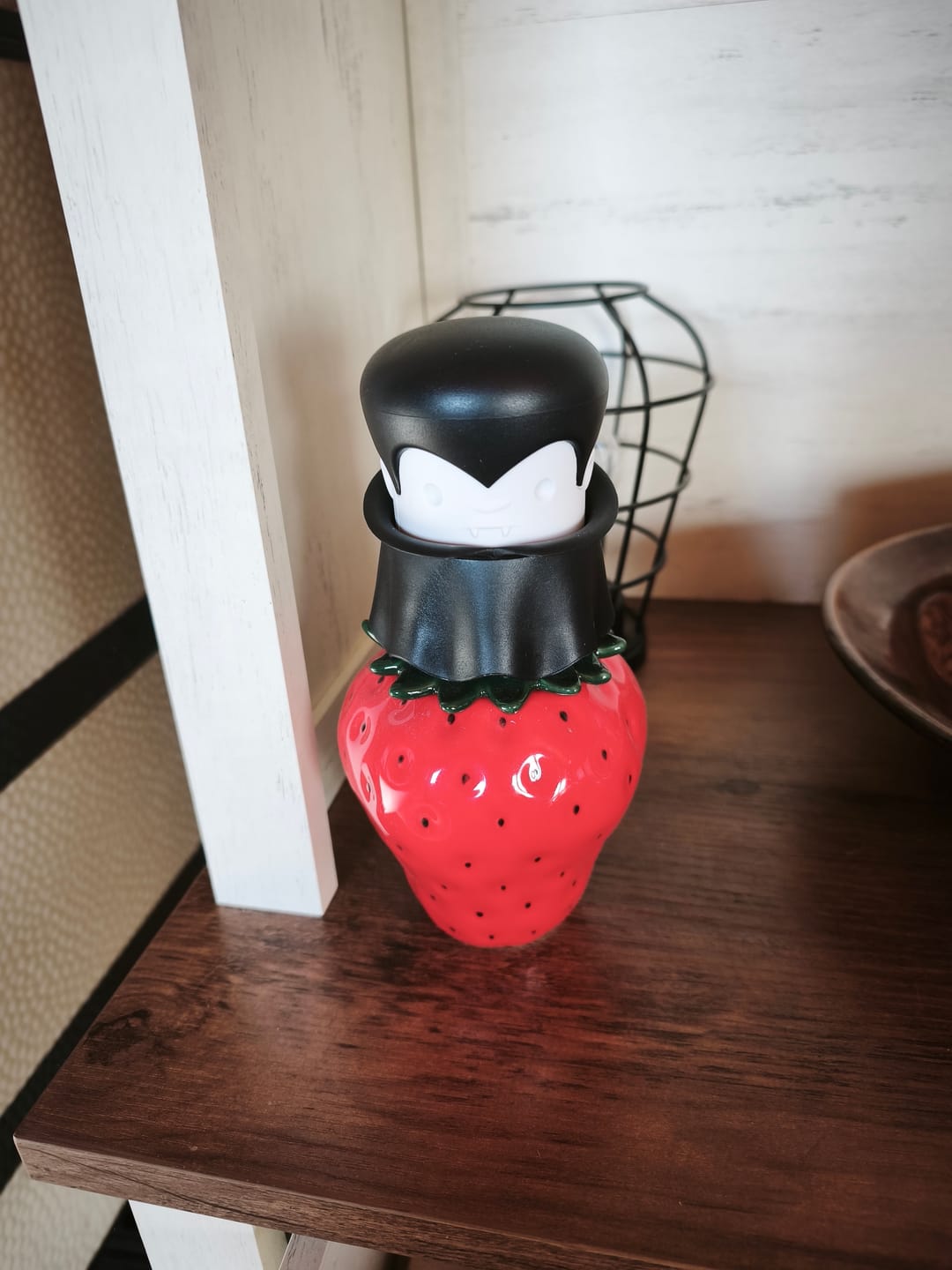 Customer photo review of Knoblauchschneider Vampir – Knoblauchhacker im Dracula Design OTOTO