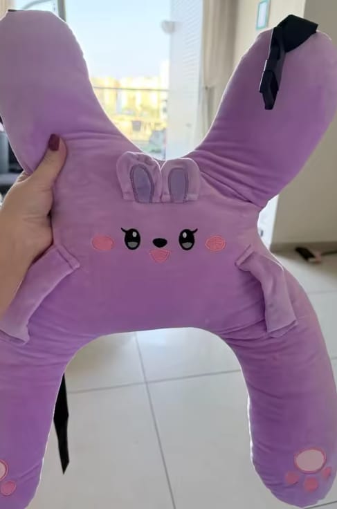 Customer photo review of Cuddlo — La almohada que abraza en cada viaje