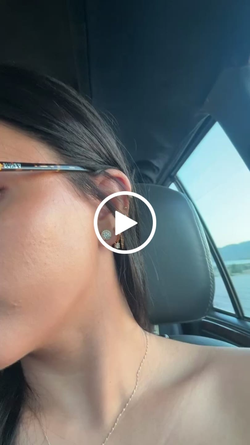 Customer video review of Pendientes Dormilonas