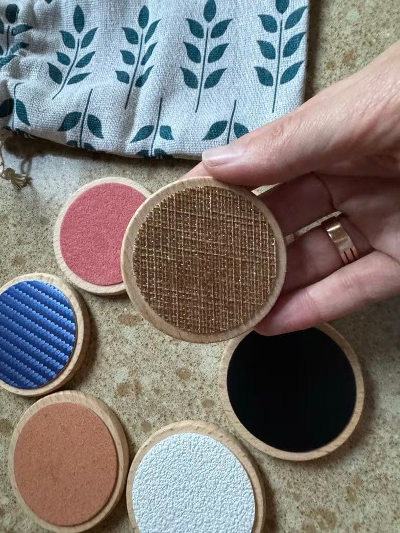 Customer photo review of Montessori Tastscheiben Sensorikspielzeug | Textur Matching Taktiles Lernspielzeug Kleinkind