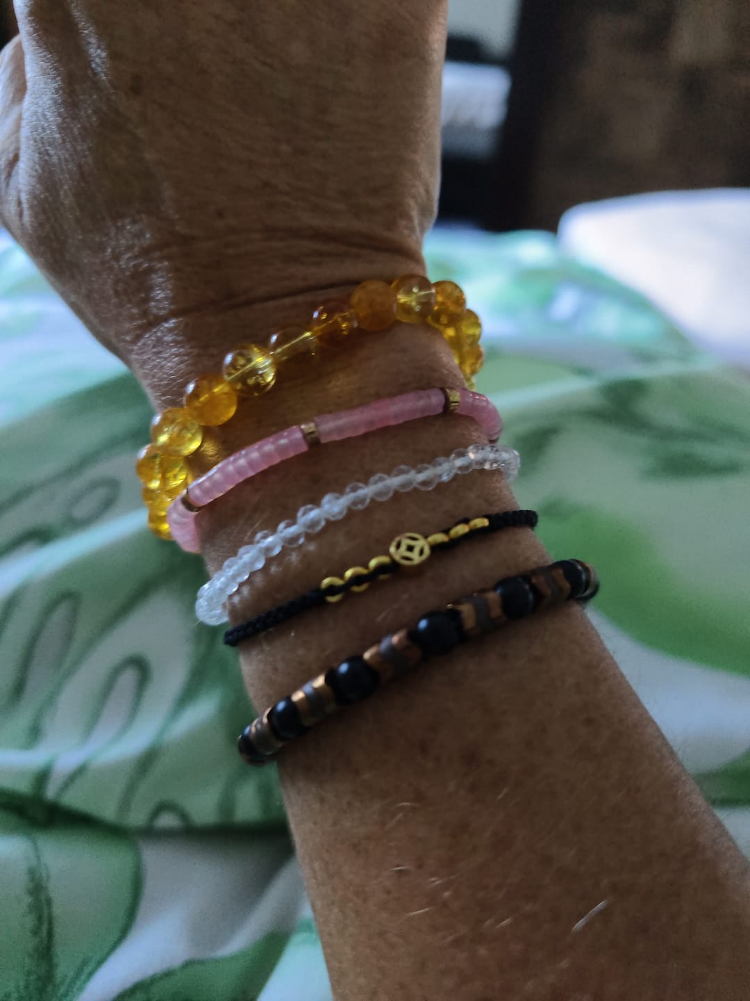 Customer photo review of Obsidian Armband - Power