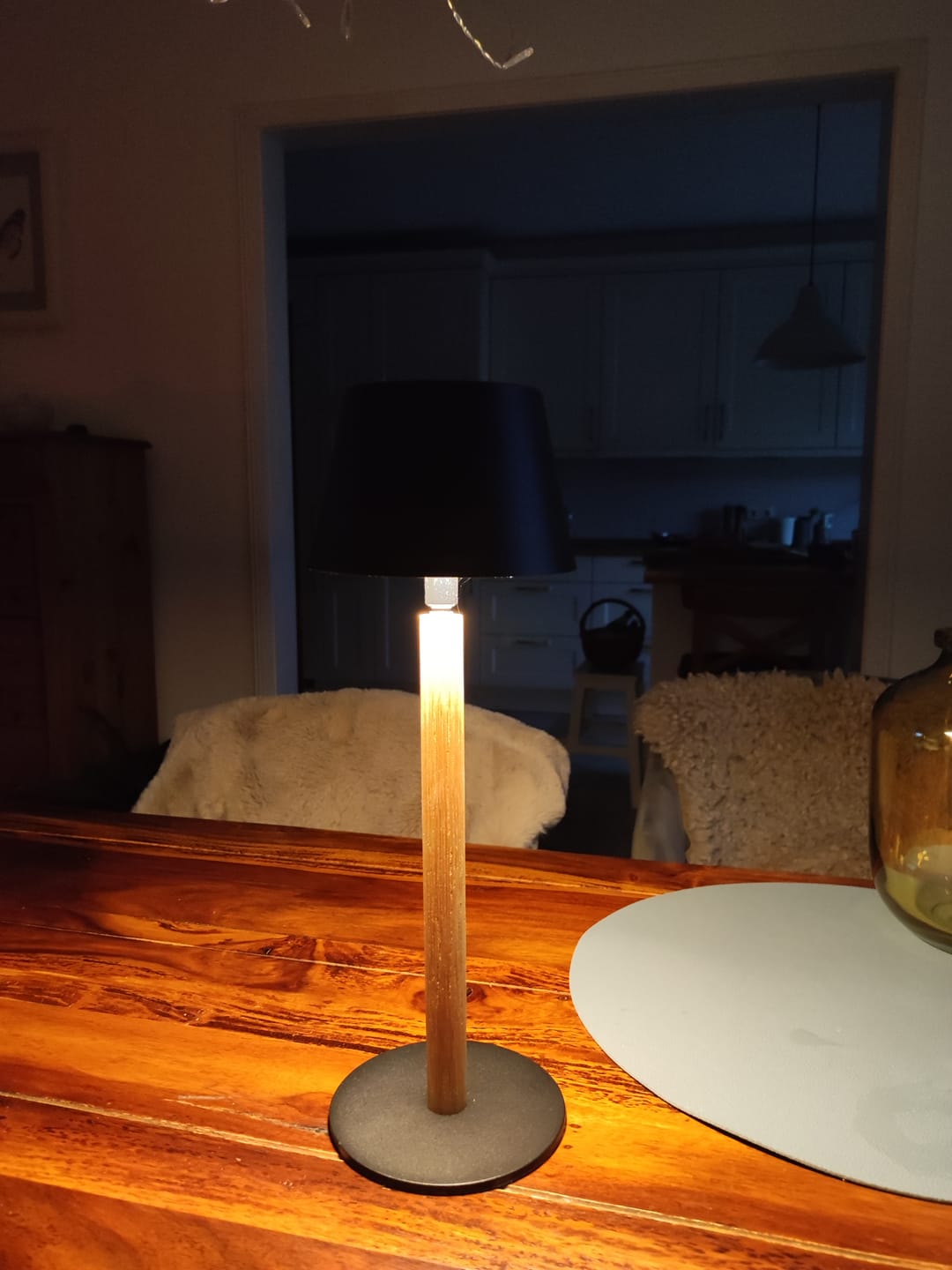 Customer photo review of Akku Tischleuchte, Massivholz, skandinavischer Stil, Eiche - Nala