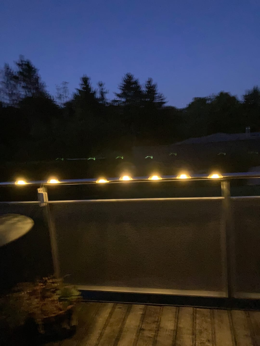 Customer photo review of Lampe Solaire EcoGlow – Illuminez votre jardin avec élégance