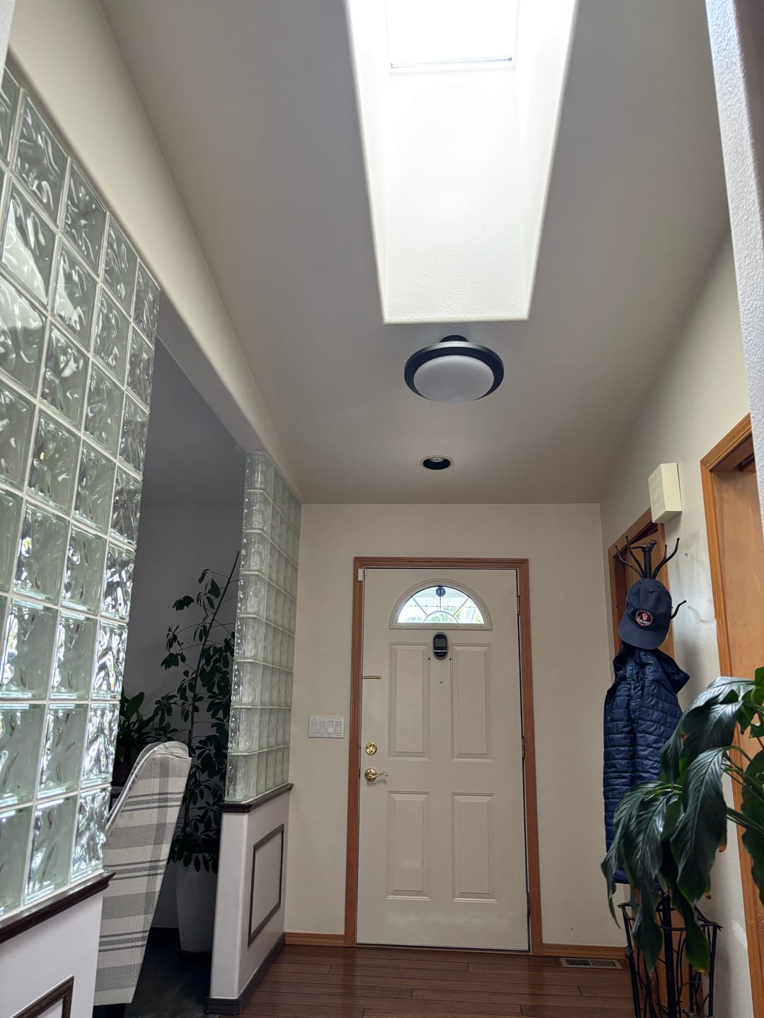 Customer photo review of Nordic Black White Dimmable LED Round Semi Flush Mount