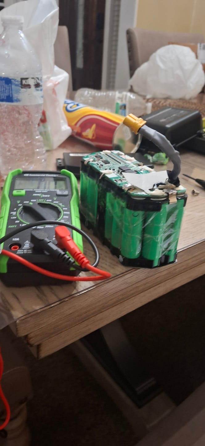 Customer photo review of EVE 25P 18650 2500mAh 30A Battery