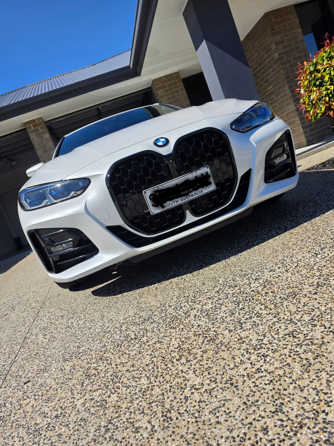 Customer photo review of ABS Glossy Black Front Grille fit for BMW 4 Series【G22/G23 420i 430i M440i】2020+【without ACC hole】