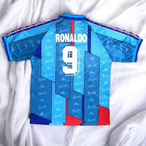Customer photo review of Barcelona 1995-1997 Away (Feels Like New) - Size M