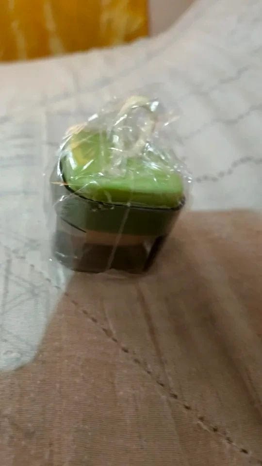 Customer photo review of Lenfian™ Tekrar Kullanılabilir - Mini Tüy ve Toz Temizleme Rulosu