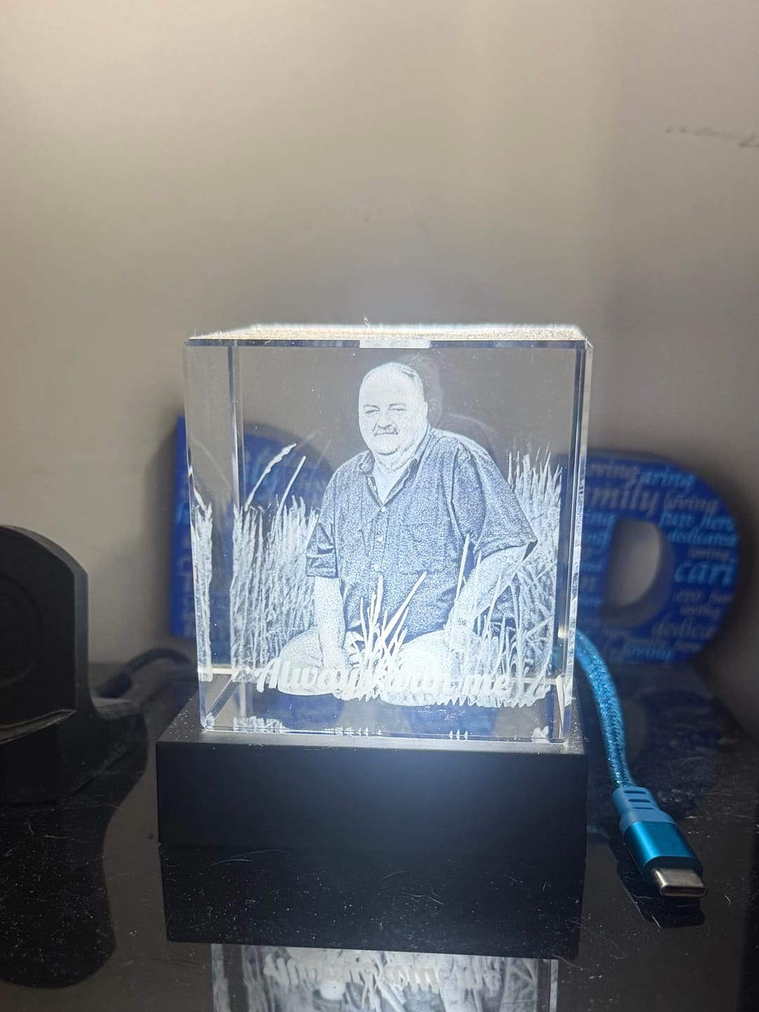 Customer photo review of Medium 3D Photo Crystal CUBE - 70mm x 70mm x 70mm