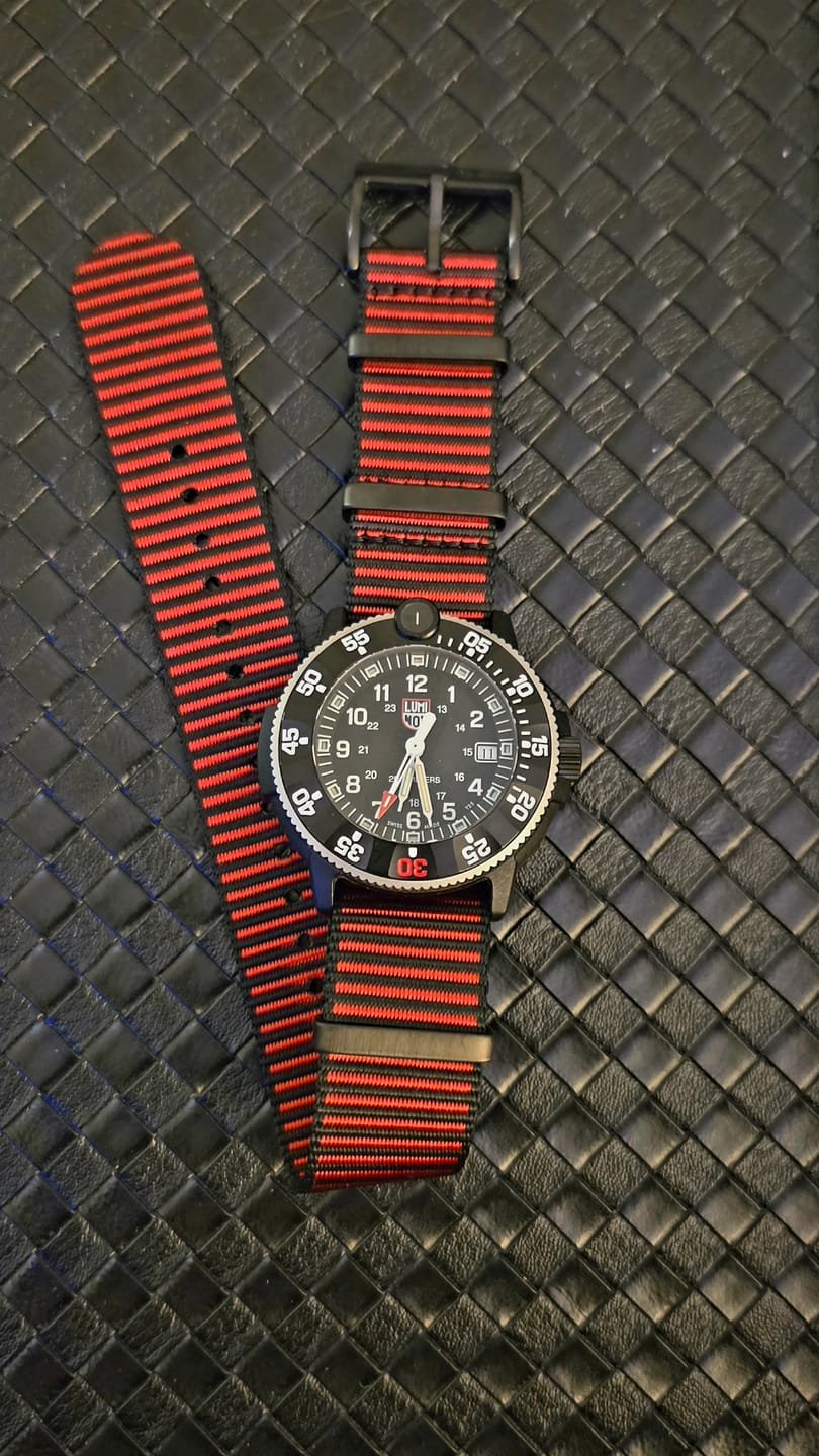 Customer photo review of TigerShark - Red & Black