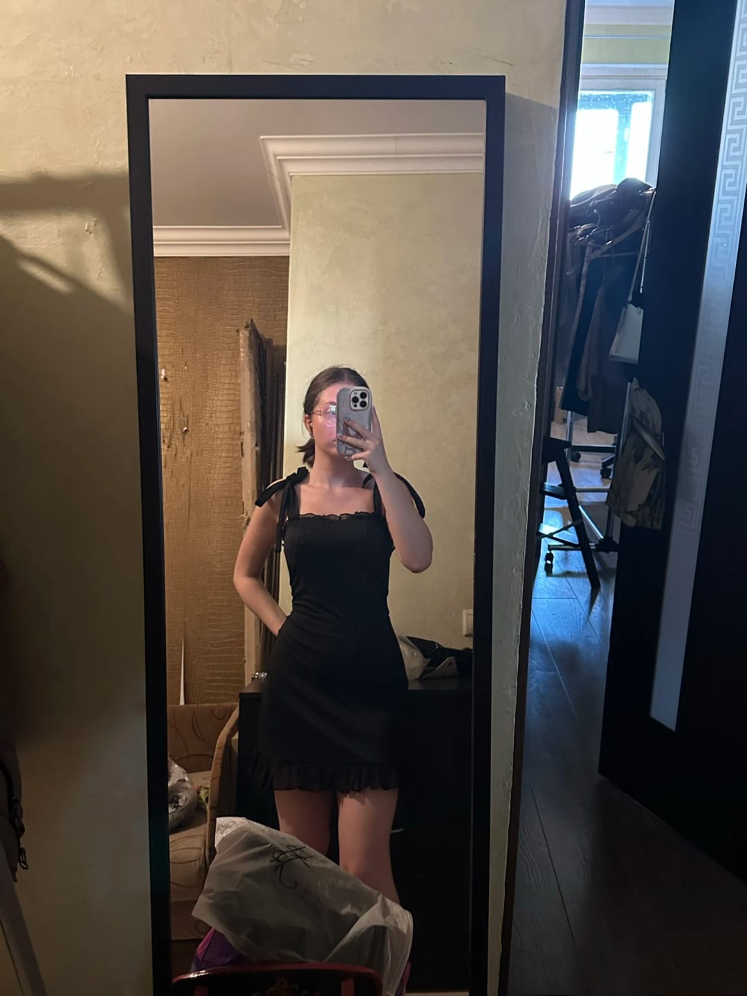 Customer photo review of Robe Clara – Mini robe à volants et col carré