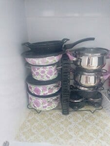 Customer photo review of GuleHome Siyah 8 Katlı Ayarlanabilir Tencere Tava Düzenleyici