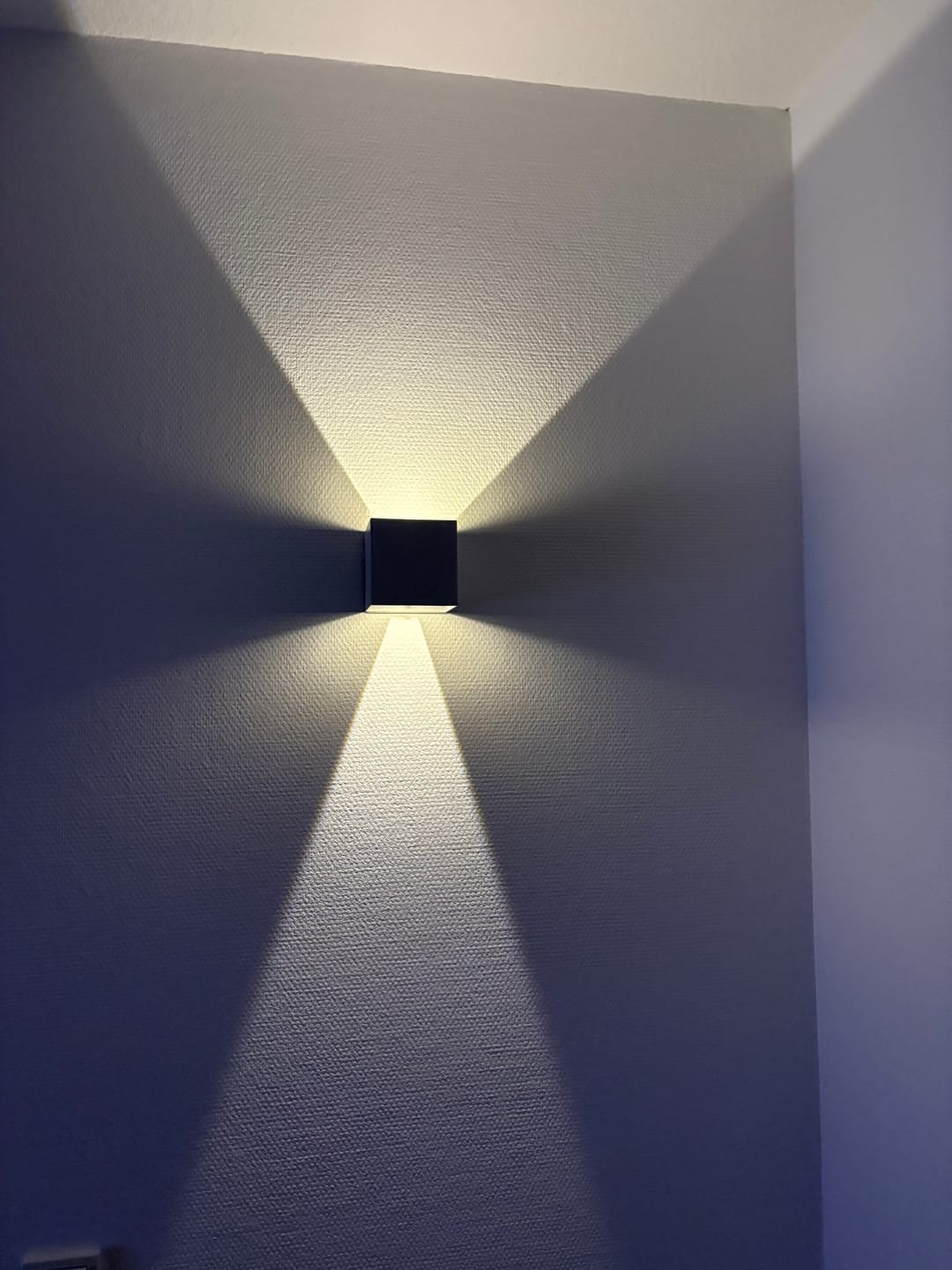Customer photo review of Tap-Light® - THEÁ