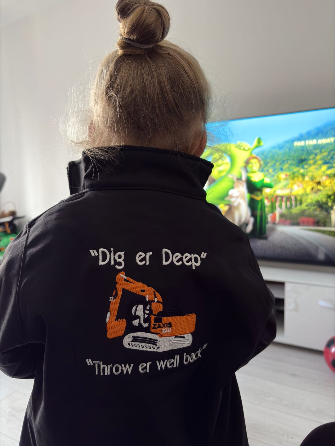Customer photo review of Kids Digger Softshell Jacket