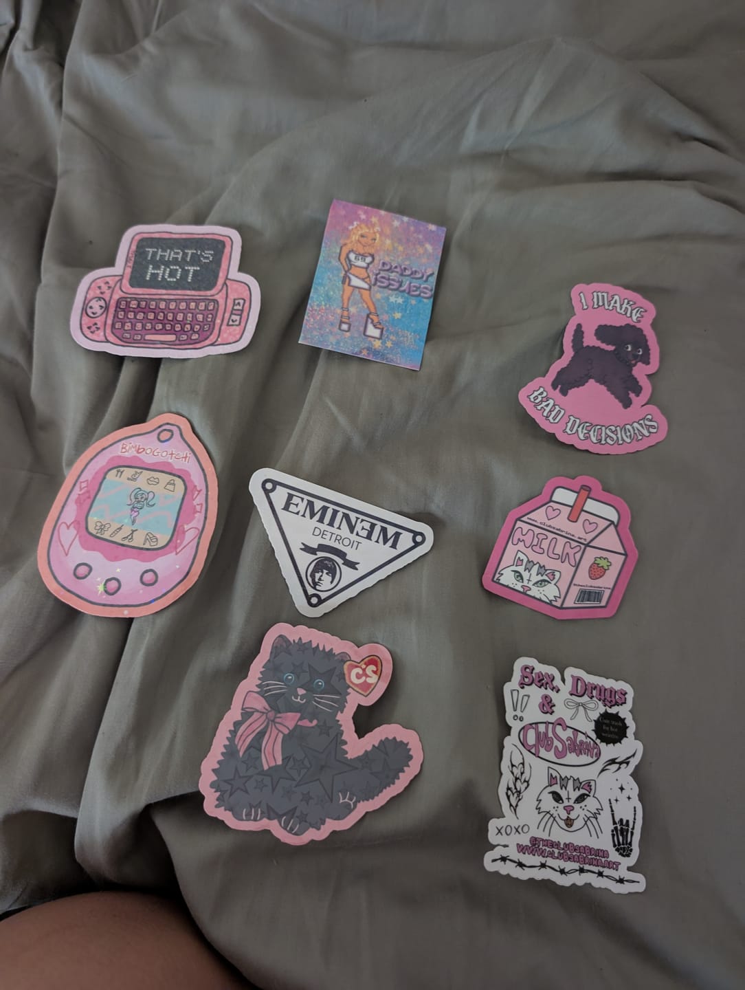 Customer photo review of 𝑩𝒆𝒆𝒏𝒊𝒆 𝑩𝒂𝒚𝒃𝒆𝒆 Sticker